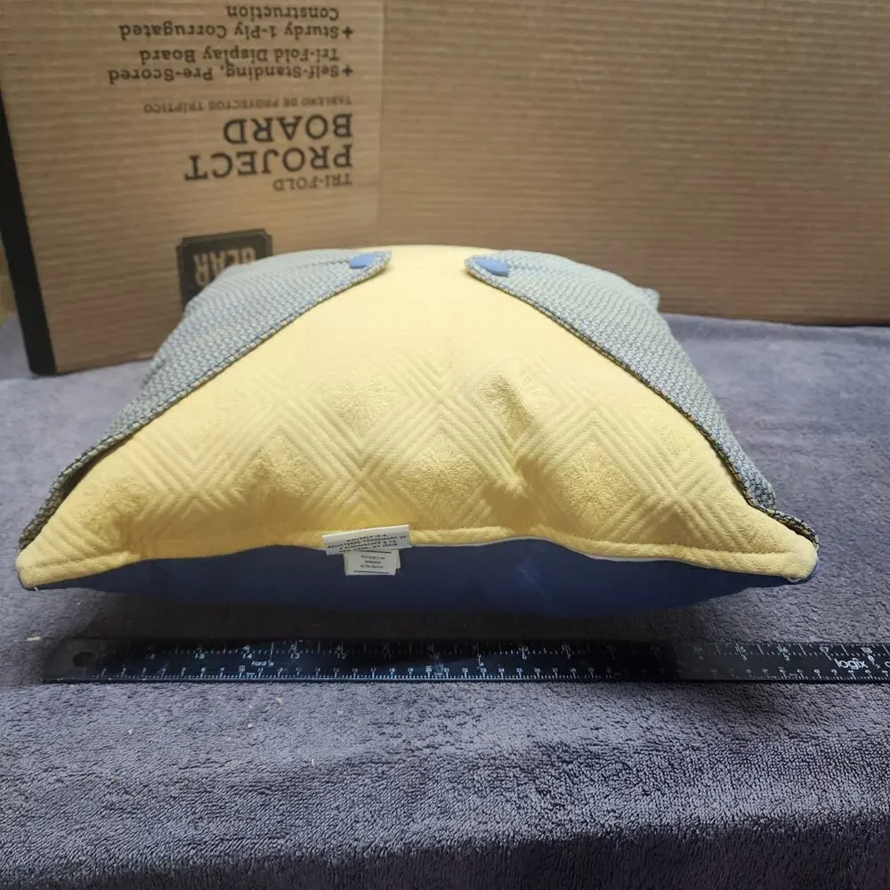 Waverly set pillows